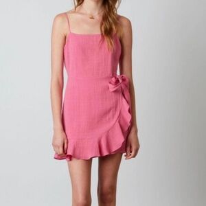 Abbeline bow wrap dress pink size small like new adjustable straps under slip